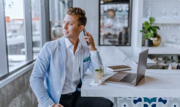How AI is Transforming Customer Support with Intelligent Chatbots